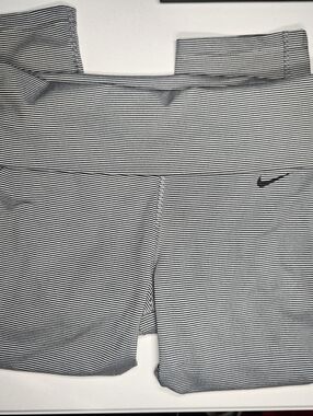 Nike Dri-Fit Striped High-Rise/Waist Yoga Leggings/Pants-Womens MEDIUM-Grey/Blck